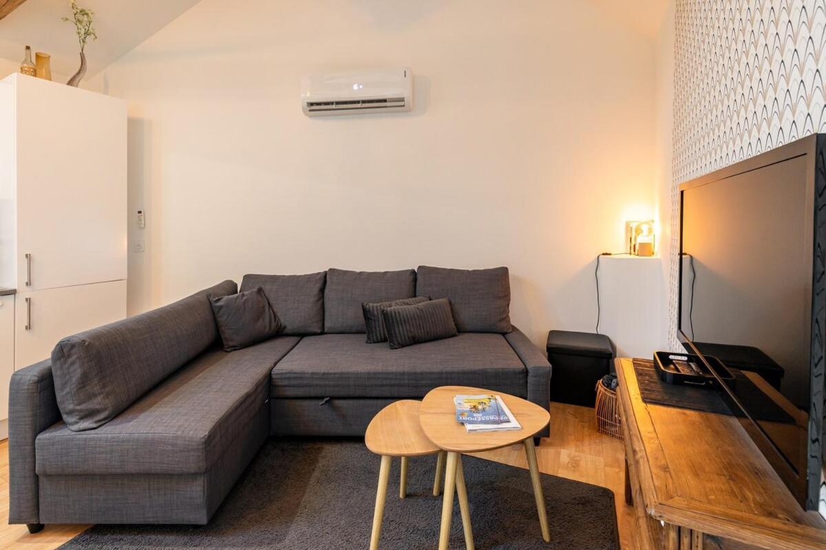 Gite Studio 4 A 6 Personnes Doué-la-Fontaine Exterior photo